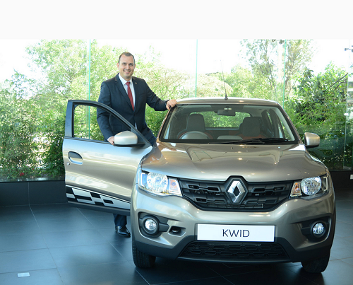 Renault Brand Manager, Jonathan Dos Santos gets a feel of the new KWID Automatic car during its official unveiling to the Kenyan market. The KWID Automatic boasts of several novel features including the SUV-inspired design language, touchscreen infotainment system and digital instrument cluster. It comes on the backdrop of the launch of its manual units in Kenya last year.