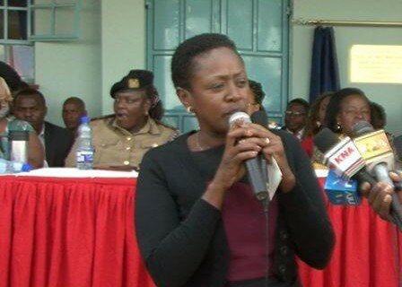 Sabina Chege Chairlady addressing members of the public at Kahawa Wendani Kiambu County